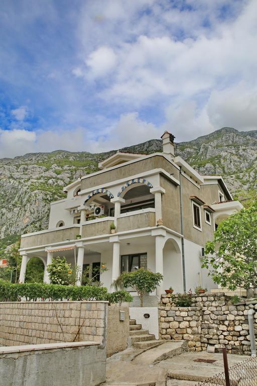 Apartment Jovana Kotor Bilik gambar