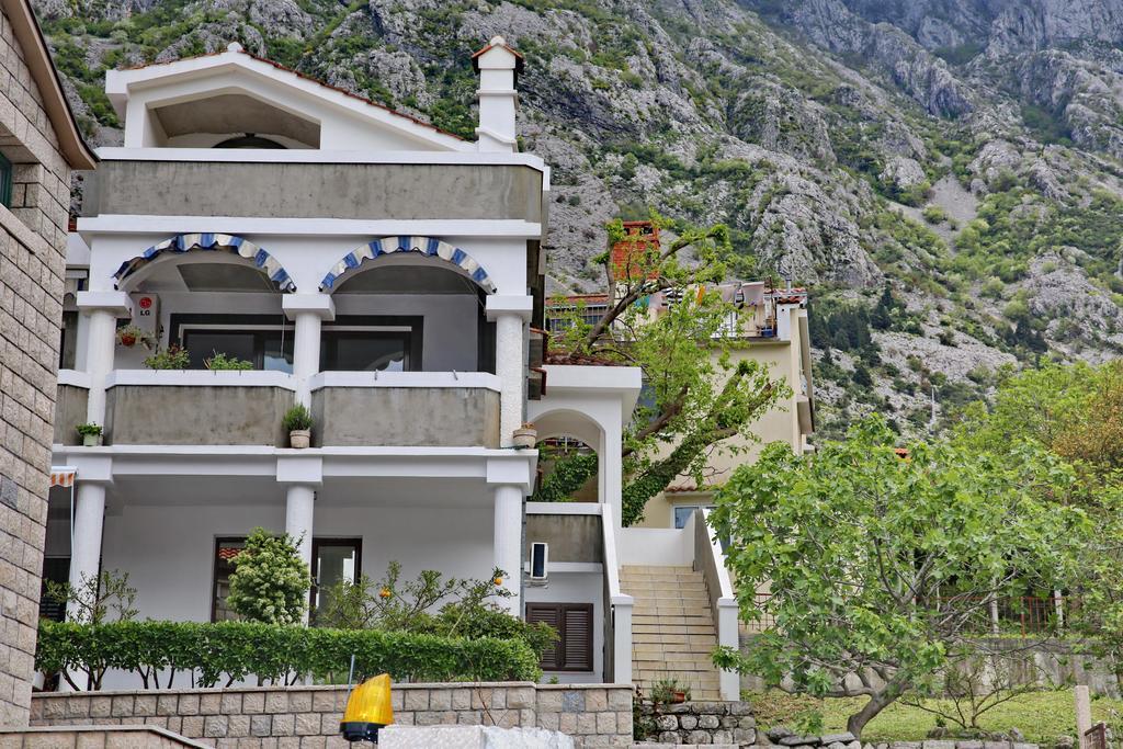 Apartment Jovana Kotor Bilik gambar
