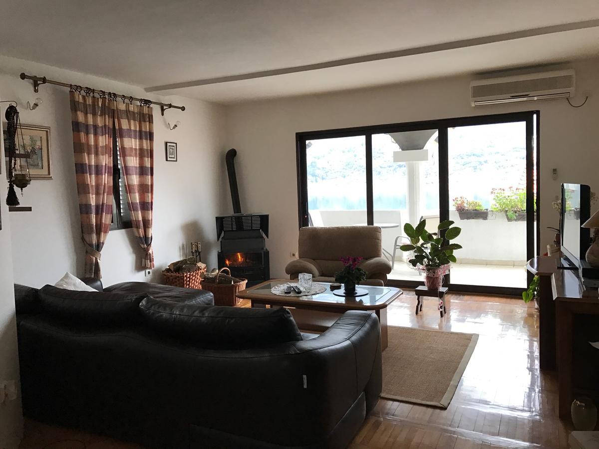 Apartment Jovana Kotor Luaran gambar